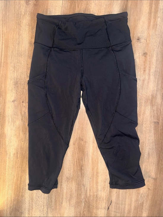 lululemon athletica Pants - lululemon athletica Black Cropped Pocket Leggings